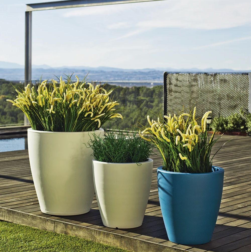 cache pot blanc extérieur