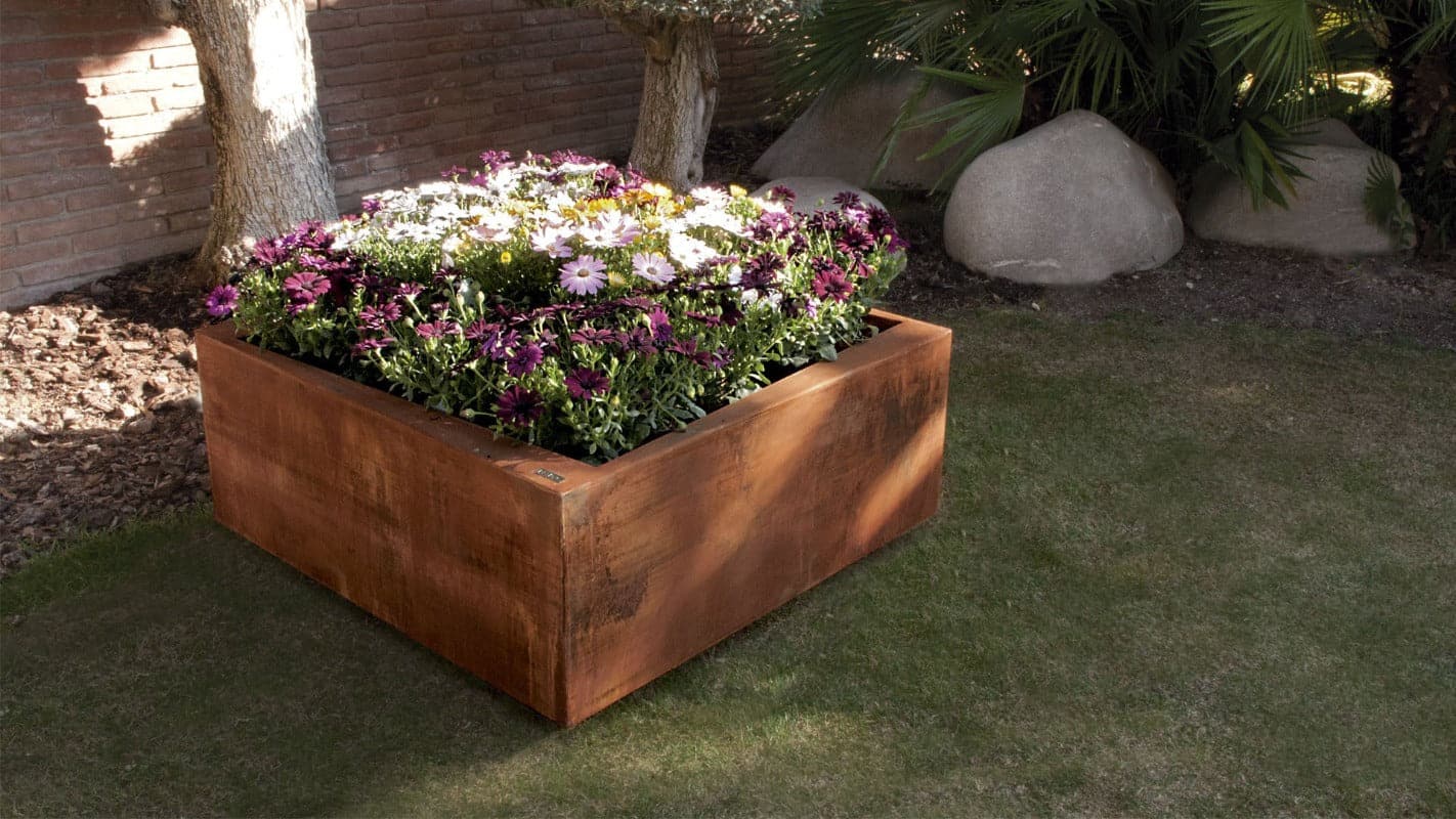 bac-fleurs-corten