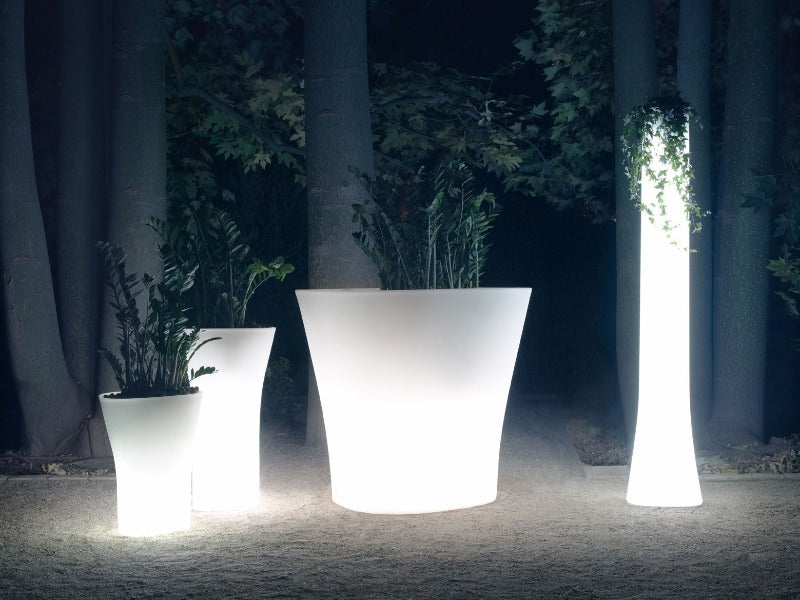 grosse-jardiniere-exterieure-lumineu