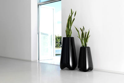pot de fleurs haut noir design
