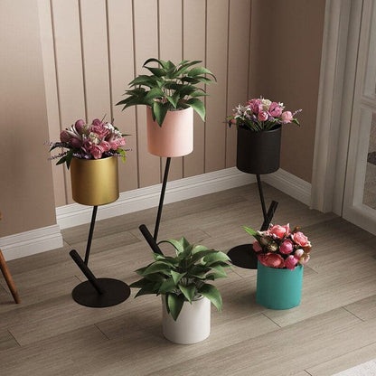 cache-pot-sur-pied-design