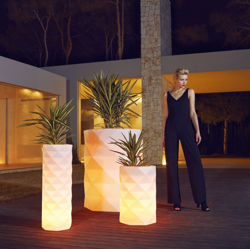 Grand pot lumineux exterieur design